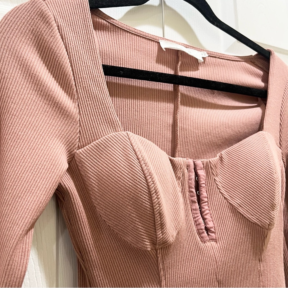 ASTR The Label Long Sleeve Ribbed Bodycon Dress Hook and Eye Front Blush Medium - Picture 6 of 8
